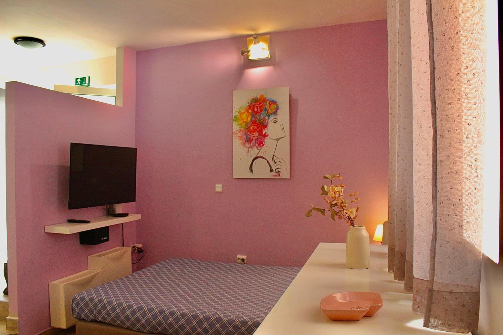 Klarisa City Center Apartment With Terrace Split Exterior photo